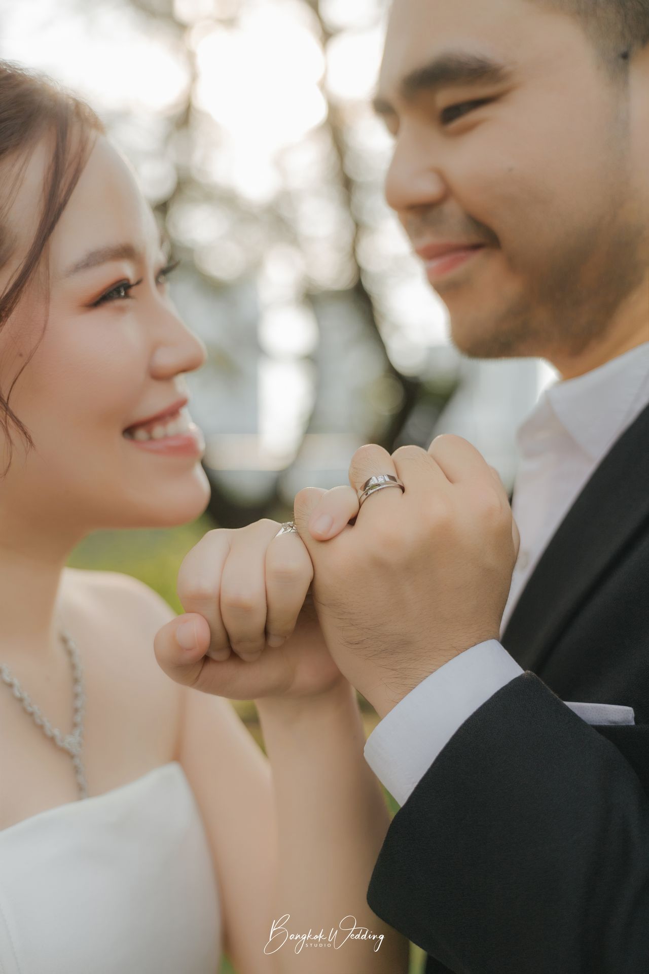 ถ่ายพรีเวดดิ้ง สวนเบญจกิติ