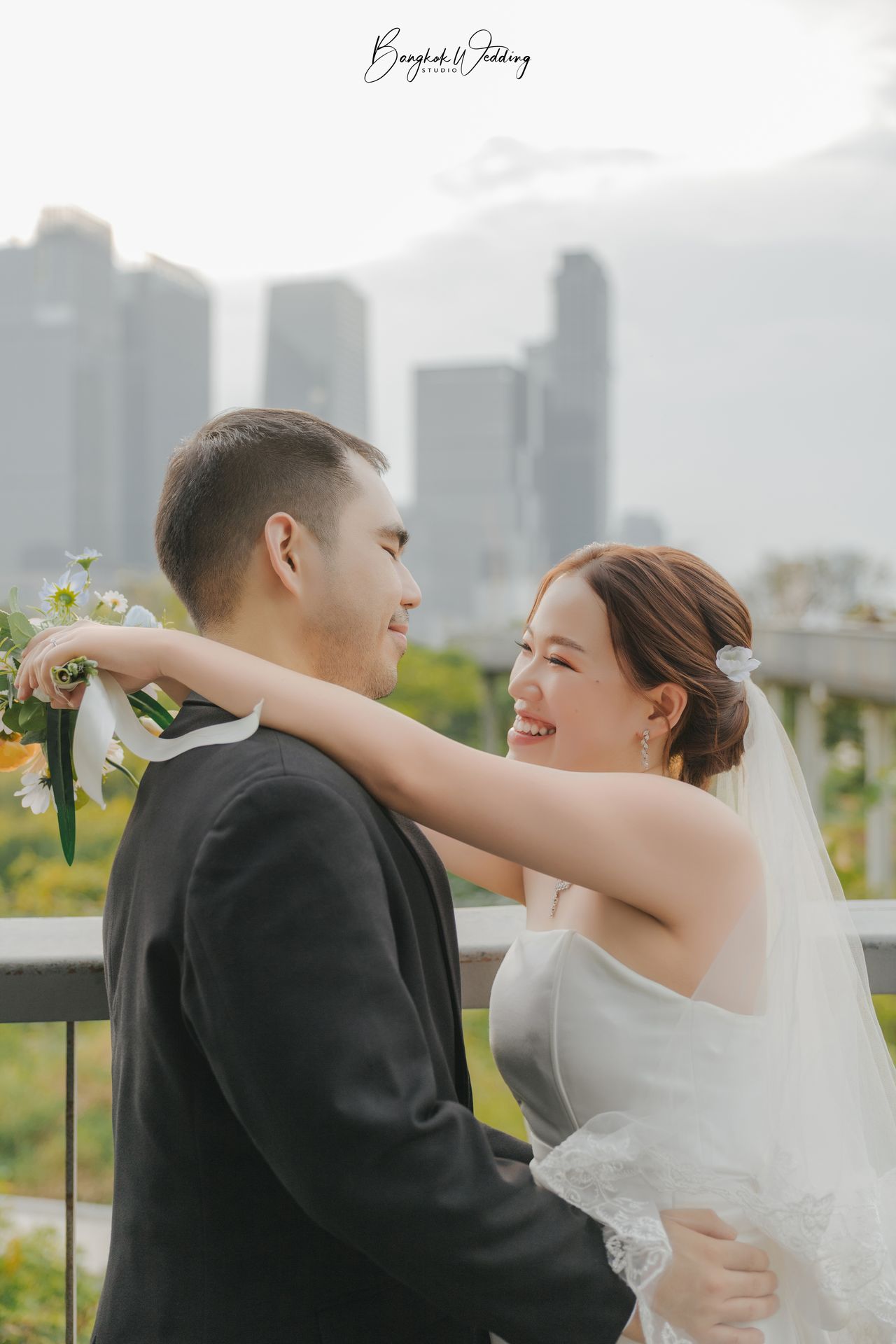 ถ่ายพรีเวดดิ้ง สวนเบญจกิติ