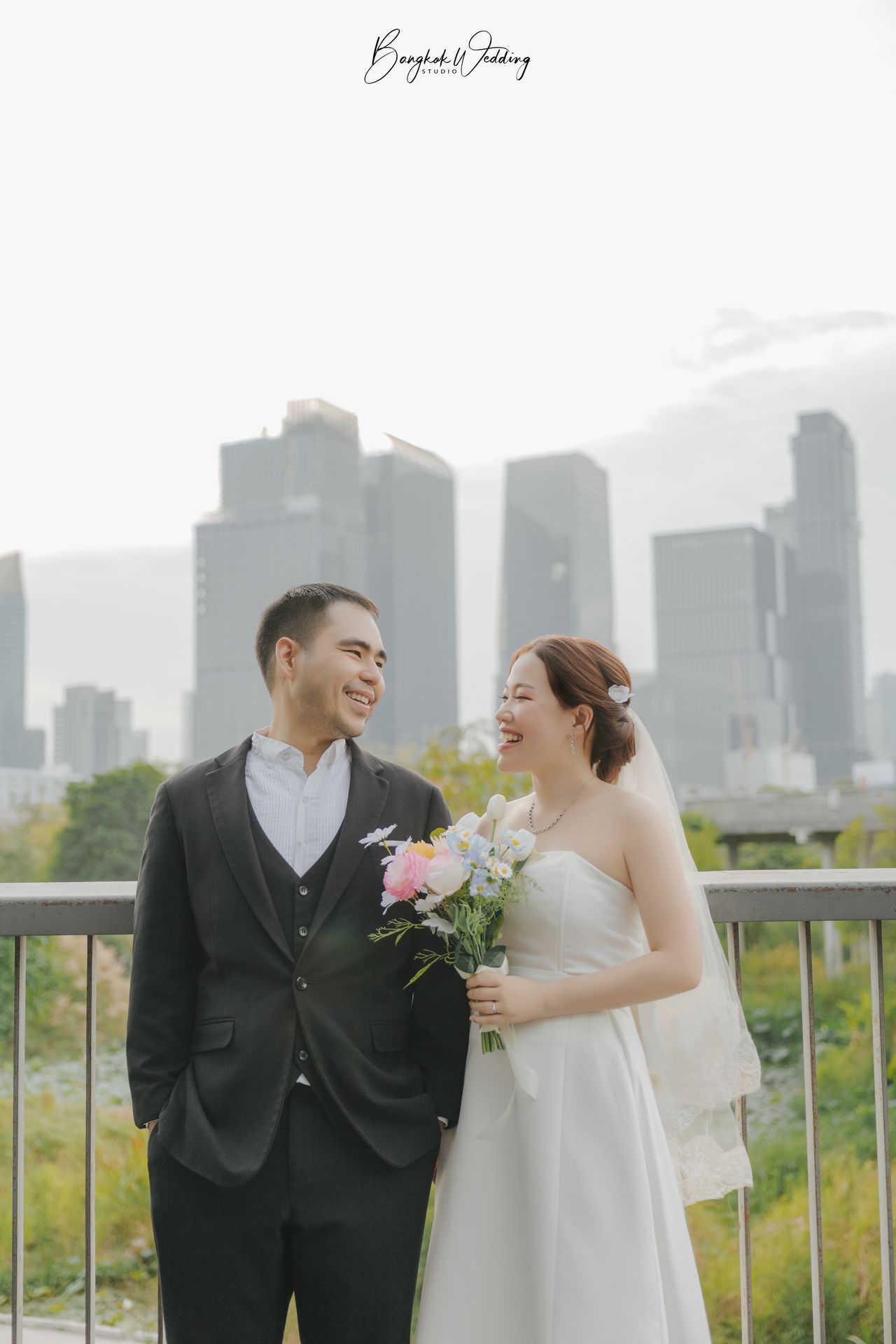 ถ่ายพรีเวดดิ้ง สวนเบญจกิติ