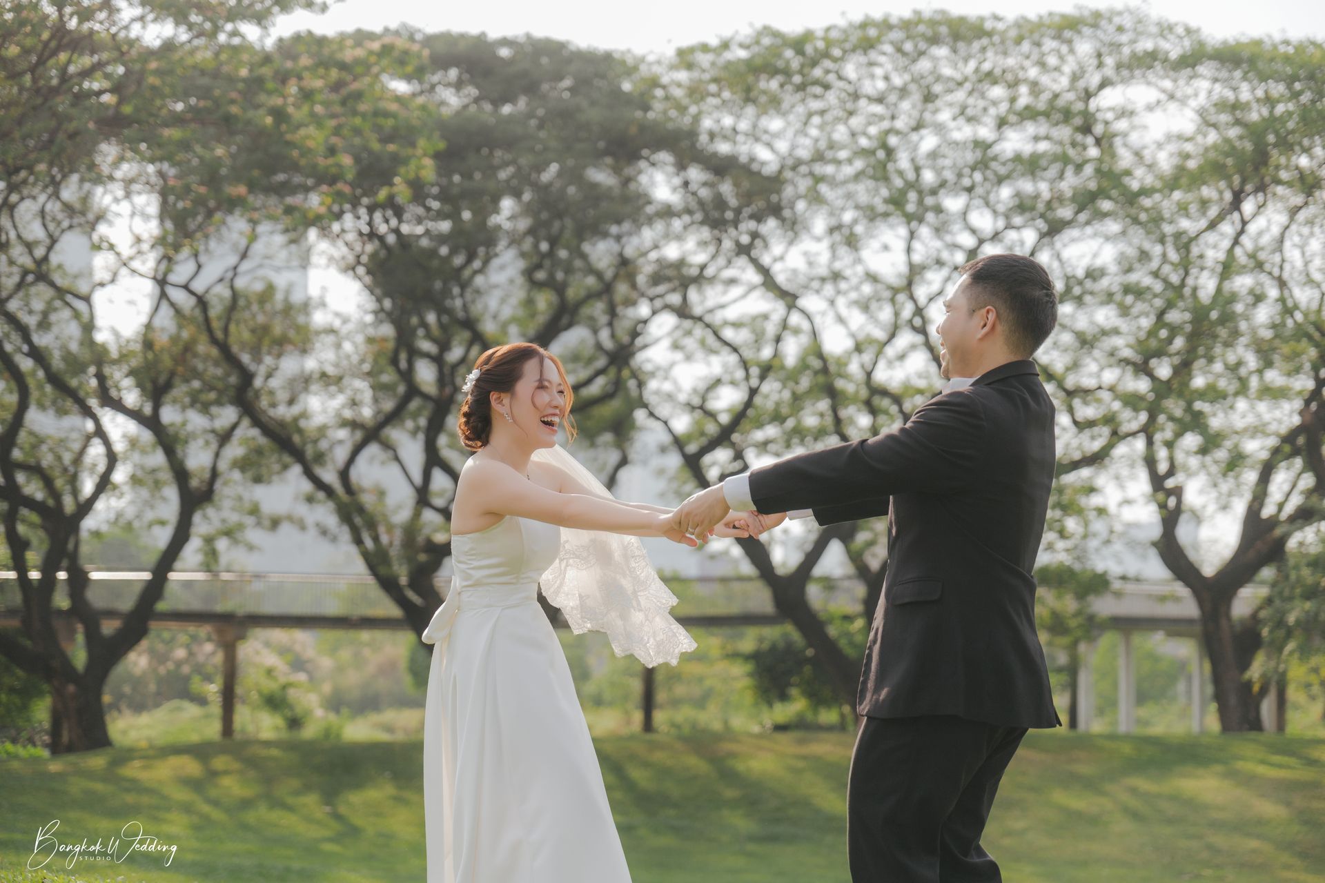 ถ่ายพรีเวดดิ้ง สวนเบญจกิติ