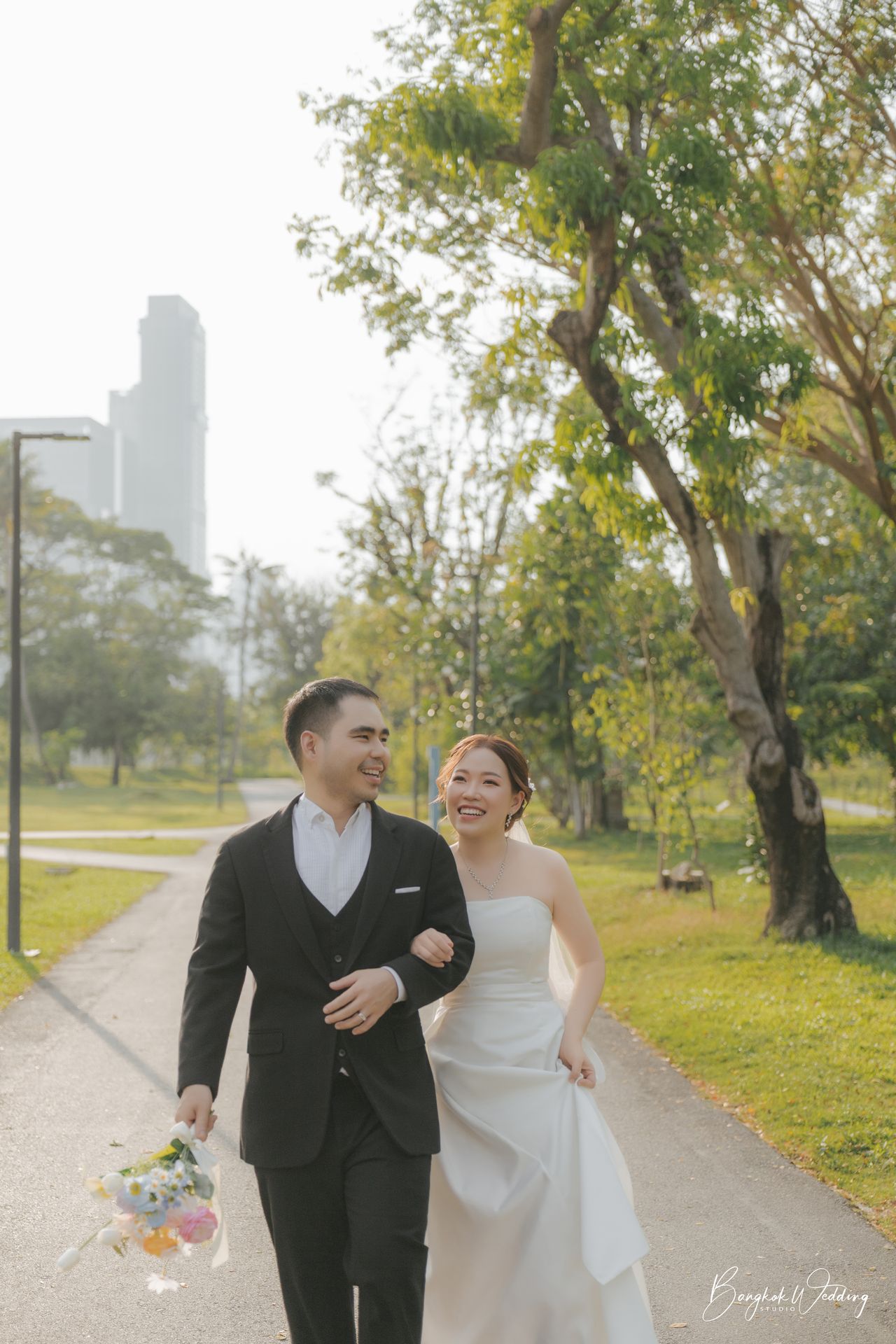 ถ่ายพรีเวดดิ้ง สวนเบญจกิติ