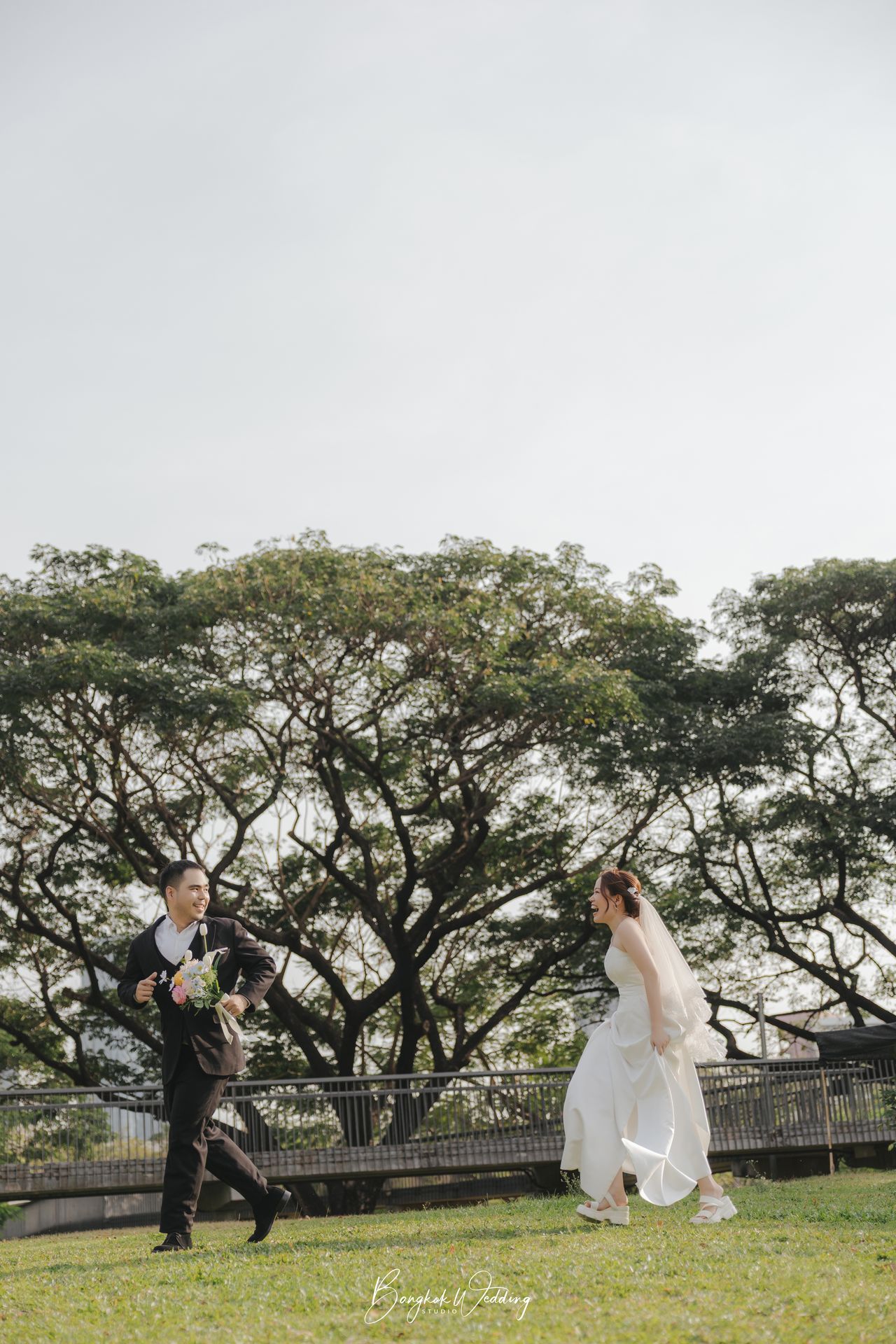 ถ่ายพรีเวดดิ้ง สวนเบญจกิติ