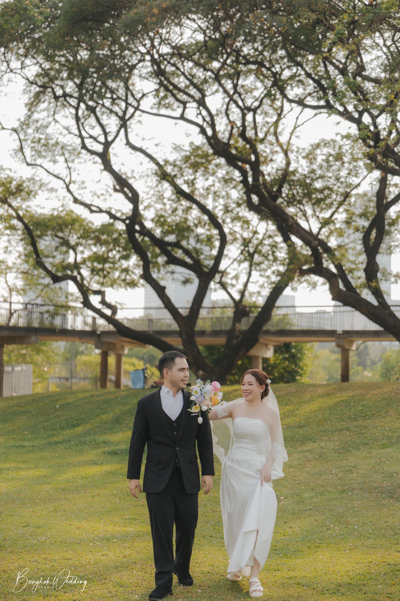 ถ่ายพรีเวดดิ้ง สวนเบญจกิติ